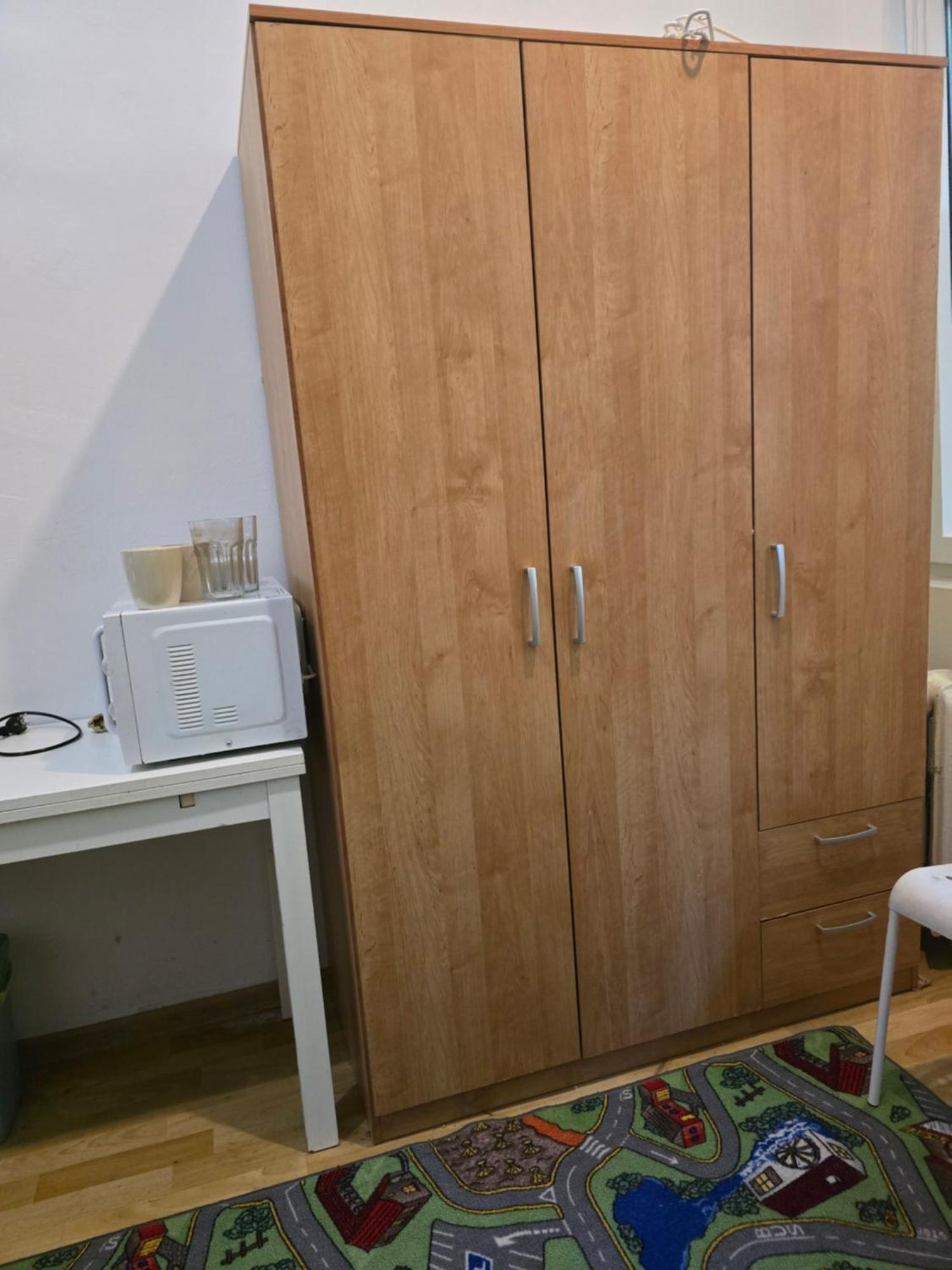 Hostel W Zielonce ジェロンカ エクステリア 写真