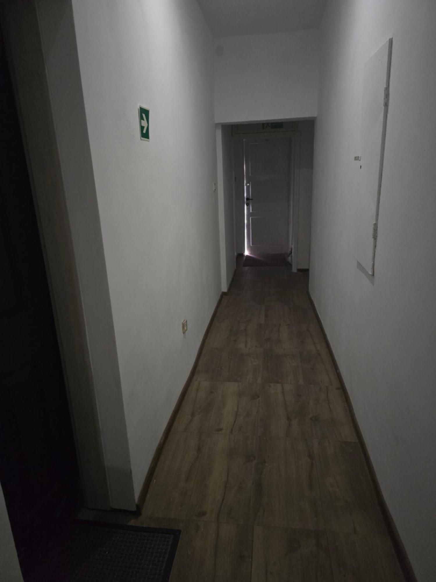 Hostel W Zielonce ジェロンカ エクステリア 写真